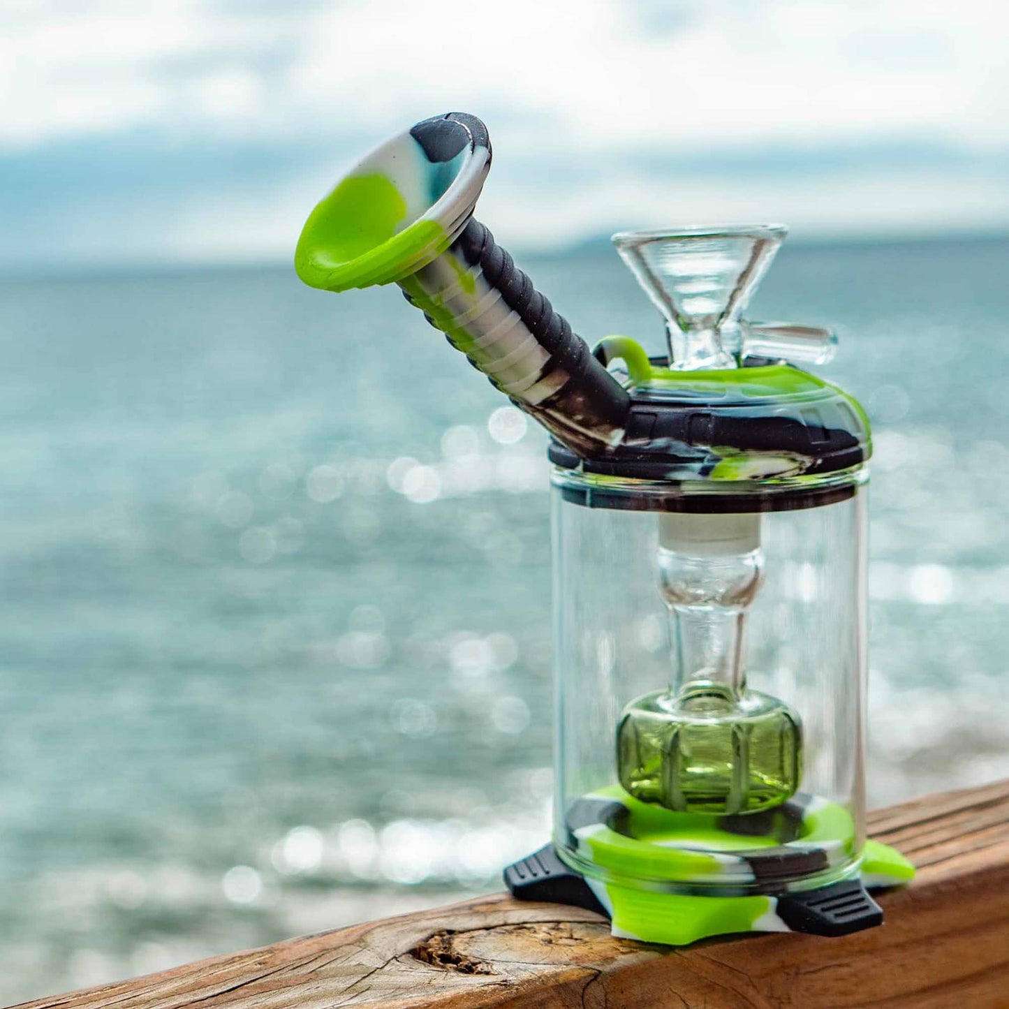 SILICONE FORTRESS BONG